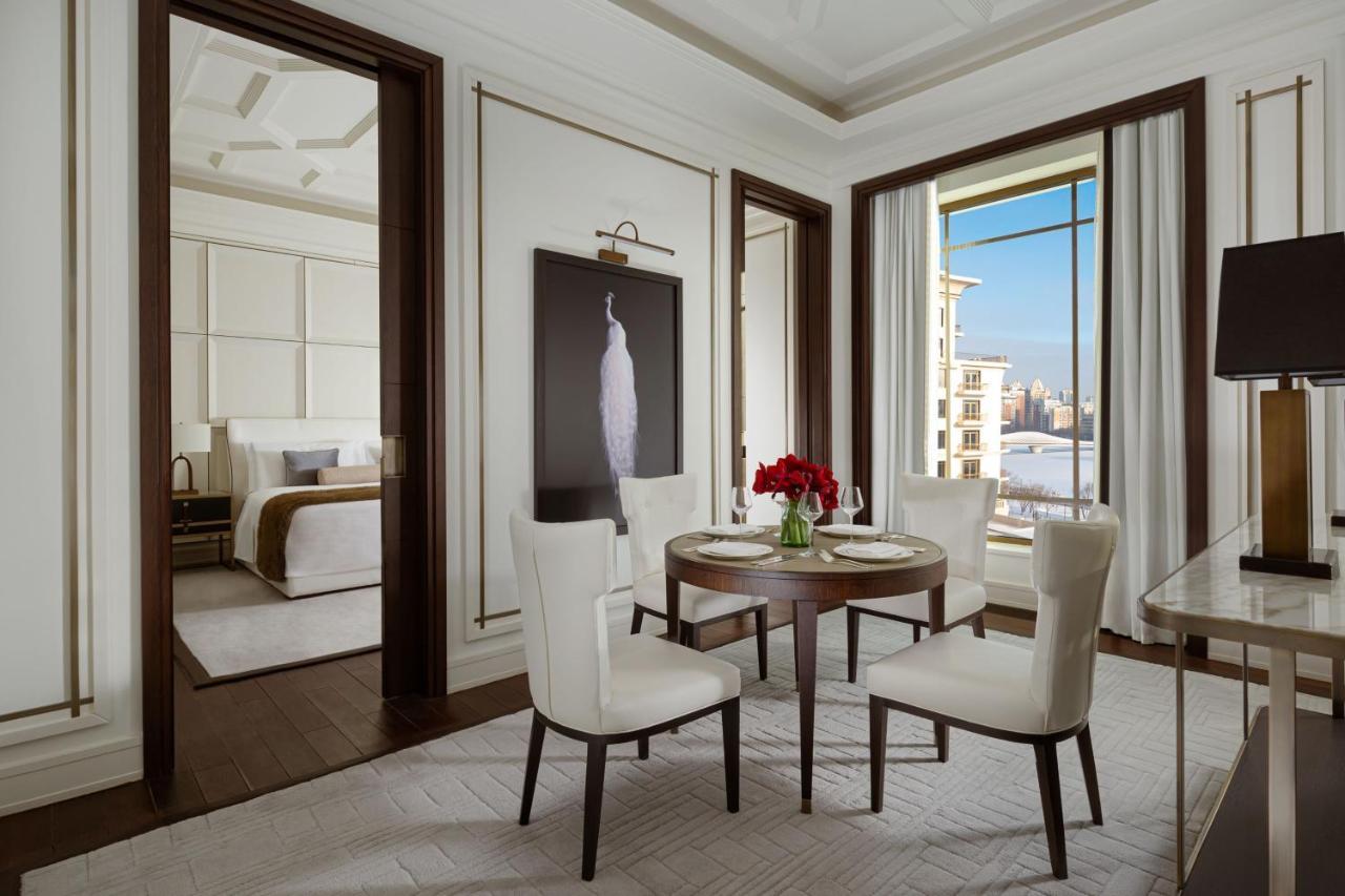 The St. Regis Astana Hotel Exterior foto Interior of a suite