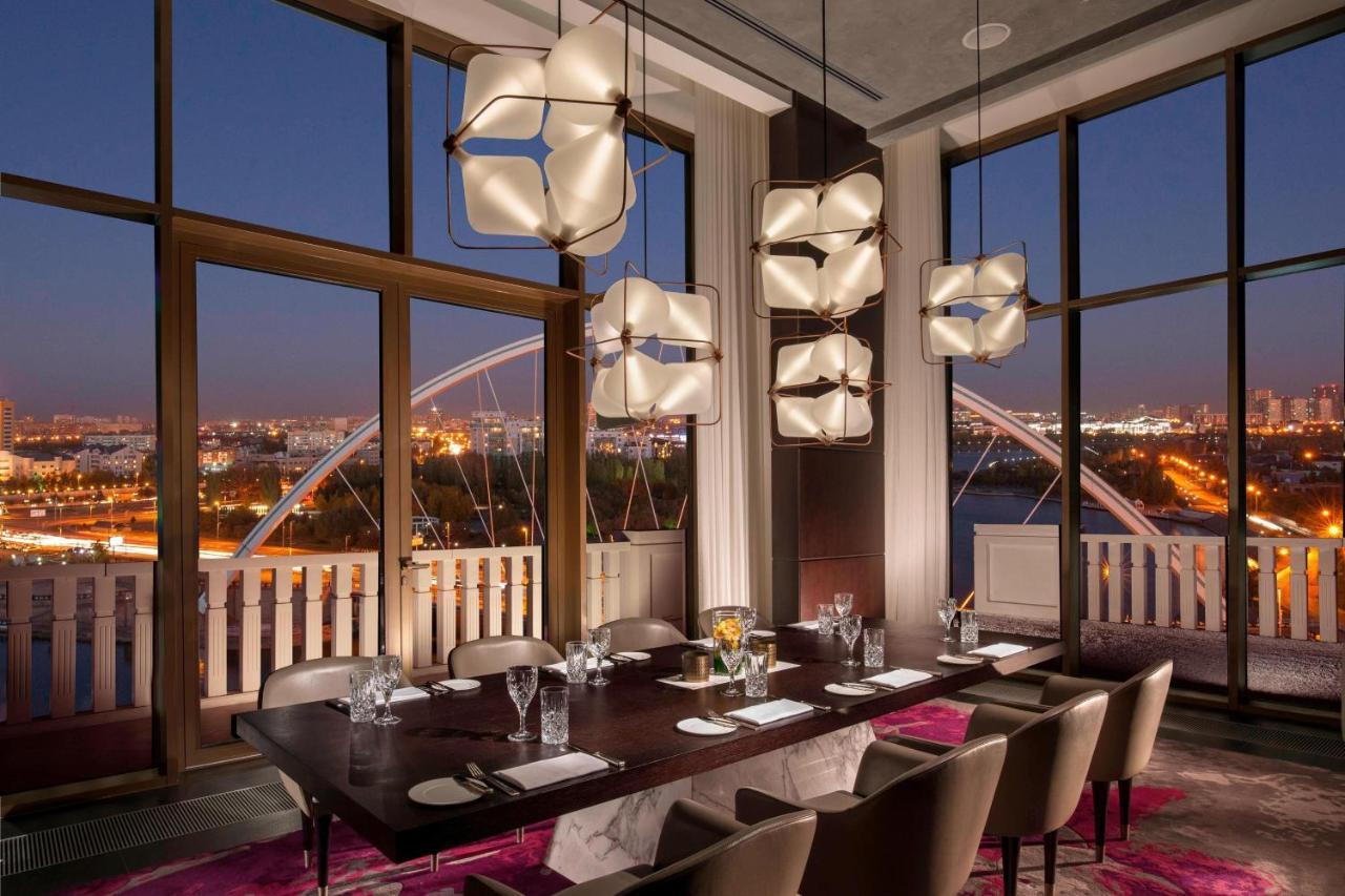 The St. Regis Astana Hotel Exterior foto The dining room at the 101