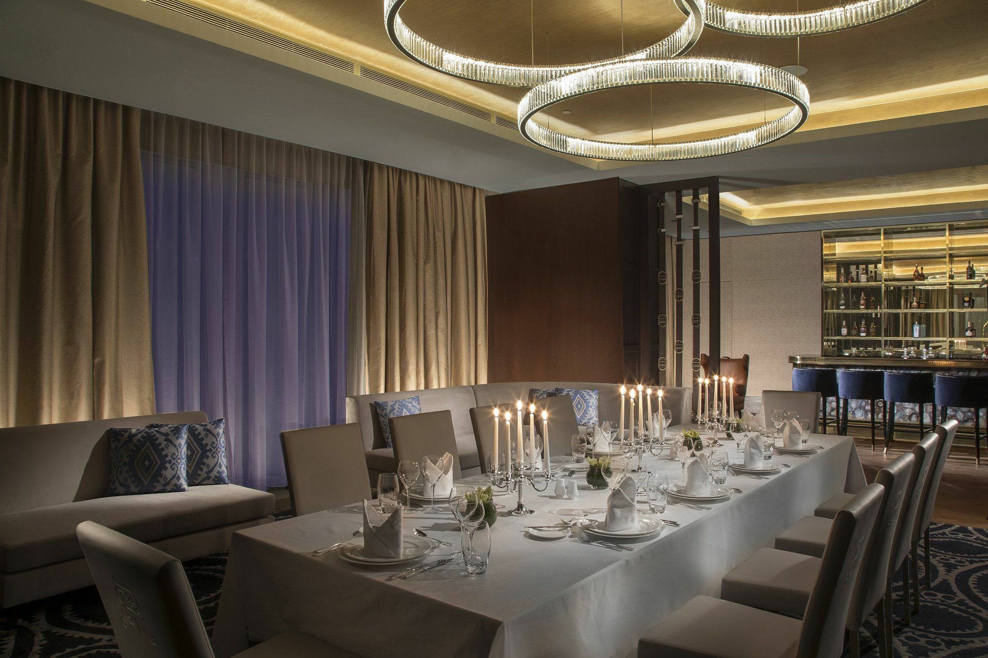 The St. Regis Astana Hotel Exterior foto The private dining room at the restaurant